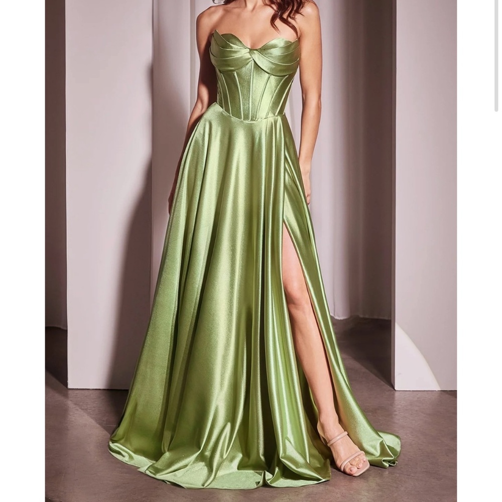 Gorgeous Prom/Evening Gown